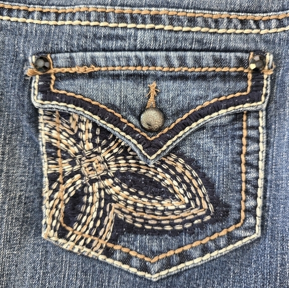 Code Bleu Jeans Womens 14 Mid Rise Blue Capri Fit 36×22 Stretch Pockets Slits - Picture 12 of 15